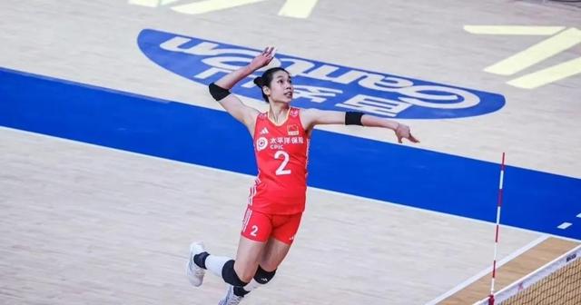 日本选手力压群雄夺金！女排巨人奠基神话(日本的女排)